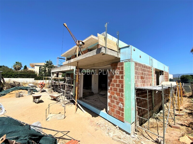 House V5 Modern under construction Montes de Alvor Portimão - solar panels, garage, air conditioning, swimming pool, terrace