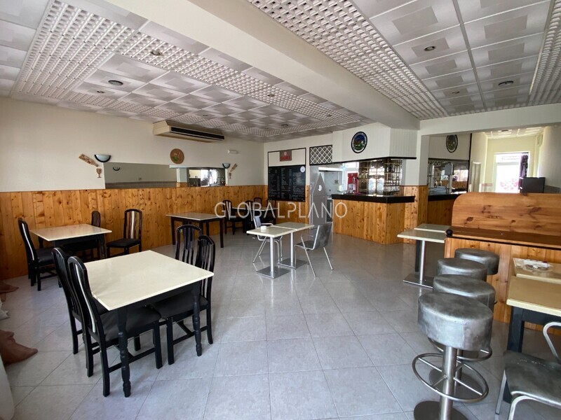 Restaurant Equipped in the center Alvor Portimão - kitchen, esplanade,