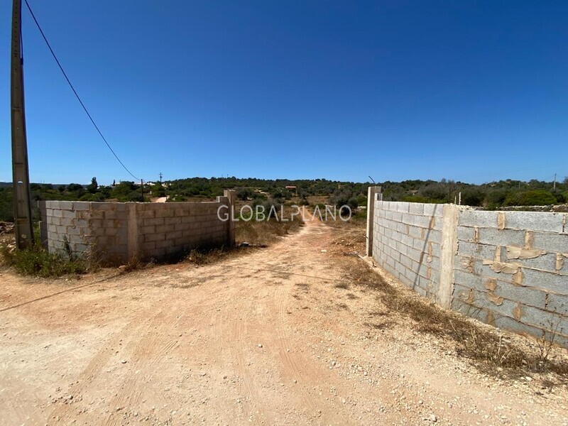 Land with 20560sqm Mexilhoeira Grande Portimão - easy access, electricity, fruit trees, water