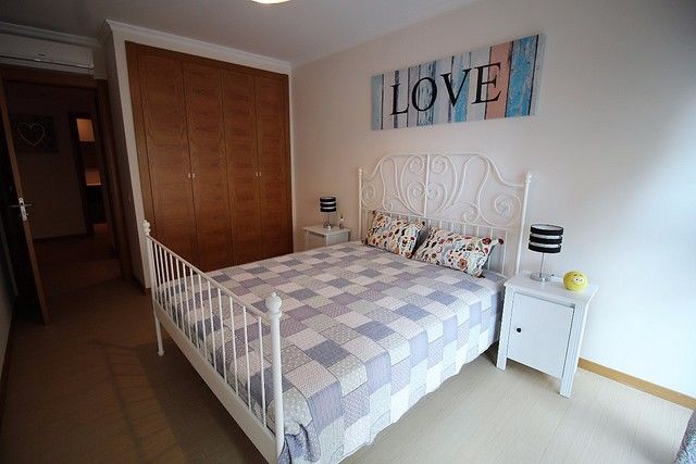 Apartamento T2 Praia da Rocha/centro Portimão - ar condicionado, varandas, garagem