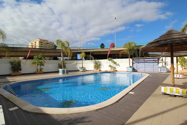 Apartamento T1+1 Praia da Rocha Portimão - garagem, piscina