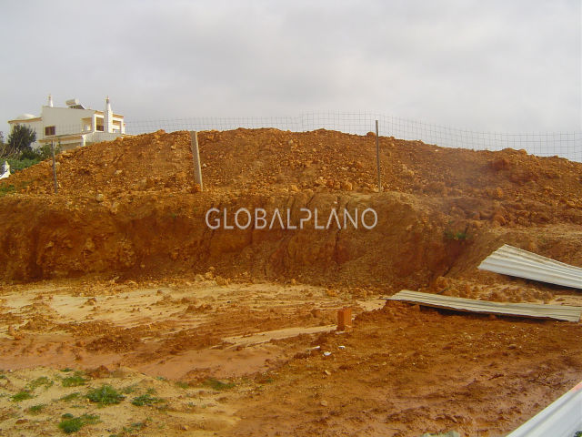Lote de terreno com projecto aprovado Bela Vista Parchal Lagoa (Algarve)
