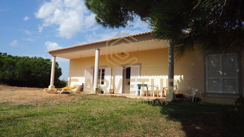 House 3 bedrooms Luxury spacious Quarteira Loulé - equipped kitchen, quiet area, swimming pool, double glazing, fireplace