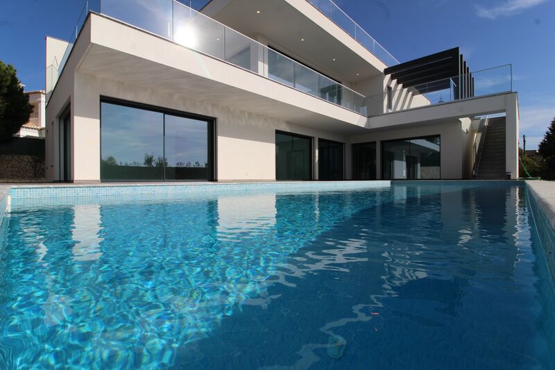 House 4 bedrooms Modern Ferragudo Lagoa (Algarve) - terrace, garage, sea view, swimming pool, plenty of natural light, air conditioning, barbecue, solar panels, alarm, garden