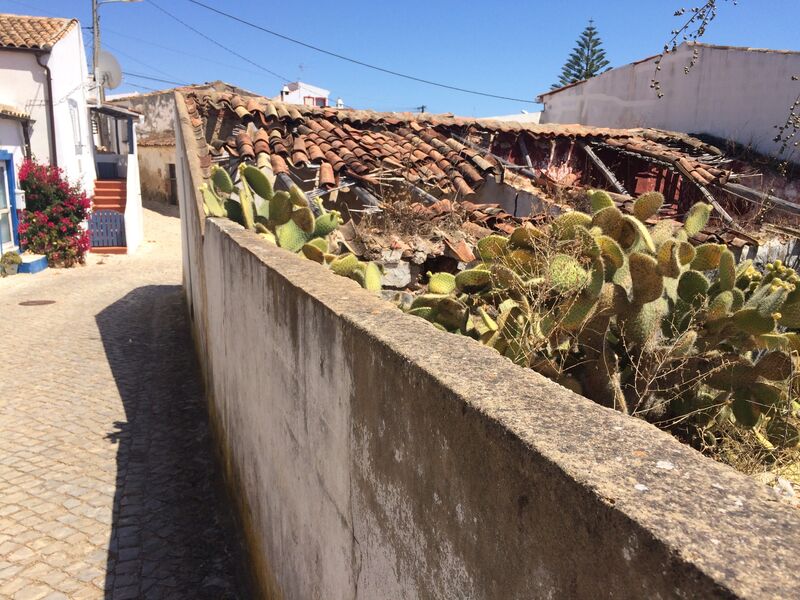 Moradia Geminada em ruínas V0 para venda Querença Benafim Loulé