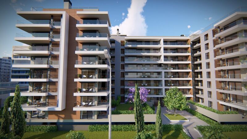 Apartment 2 bedrooms Luxury in the center Faro - sound insulation, store room, air conditioning, garden, swimming pool, balcony, thermal insulation, balconies, terraces, terrace