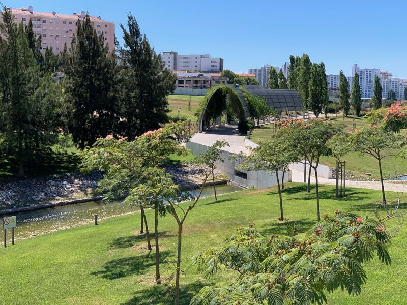 Apartamento T4 Lumiar Lisboa - jardins, isolamento térmico, cozinha equipada, ar condicionado