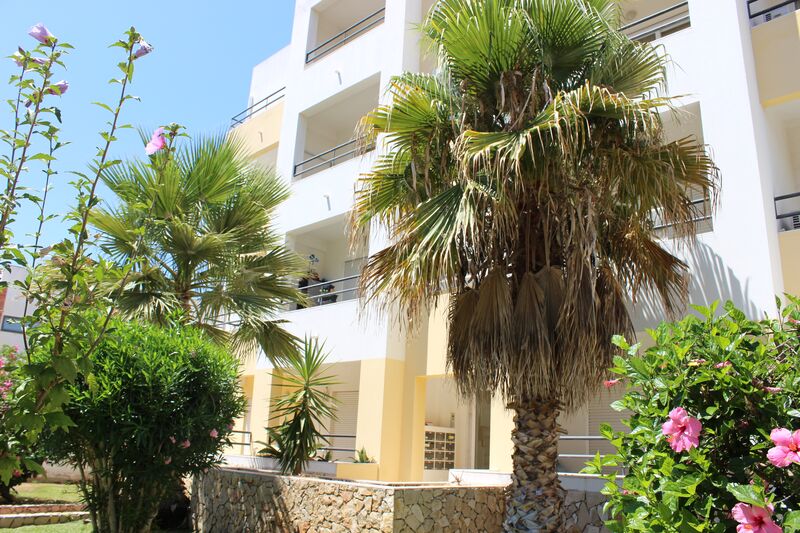 Apartment Modern 2 bedrooms Tavira - balcony, parking space, balconies, air conditioning, garage, store room, swimming pool, terrace, condominium, double glazing, kitchen