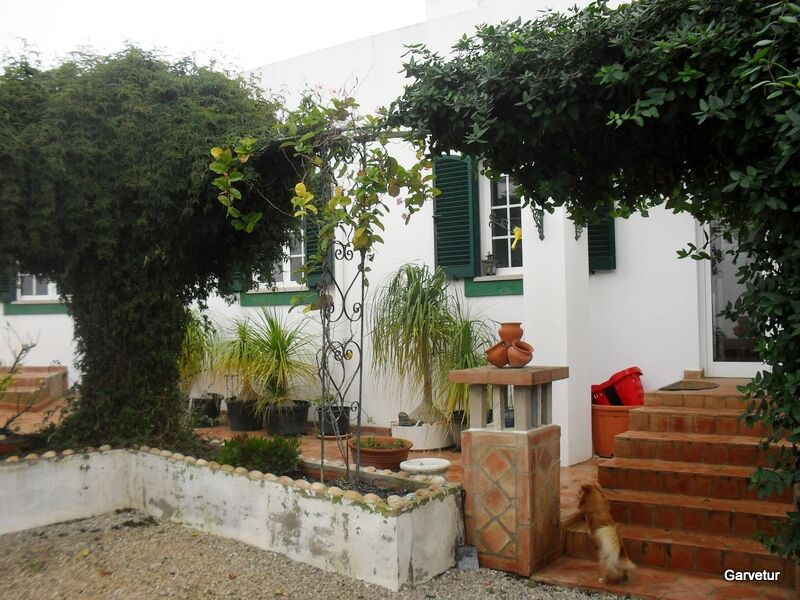 жилой дом V4 Loulé São Sebastião - террасы, камин, подсобное помещение, сад, терраса