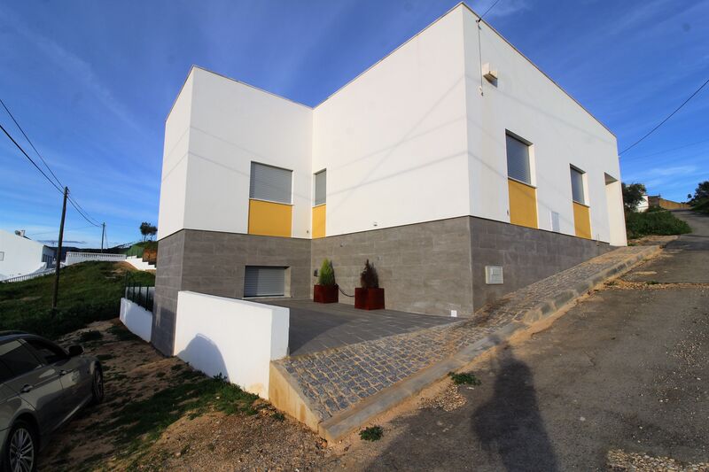 House/Villa V2+1 Rasmalho Portimão - ,