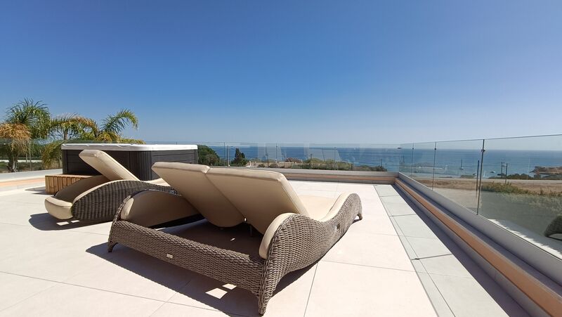 House new 5 bedrooms São Rafael Albufeira - sea view, solar panels, terrace, store room, garage, sauna