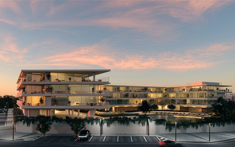 Apartamento de luxo T3 Vilamoura Quarteira Loulé - varandas, piscina, condomínio privado, vista mar, videovigilância, jardim