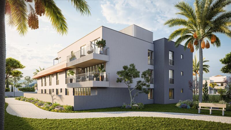 апартаменты новые в центре T3 Tavira - солнечные панели, система кондиционирования, спокойная зона, подсобное помещение, термоизоляция, гараж, двойные стекла