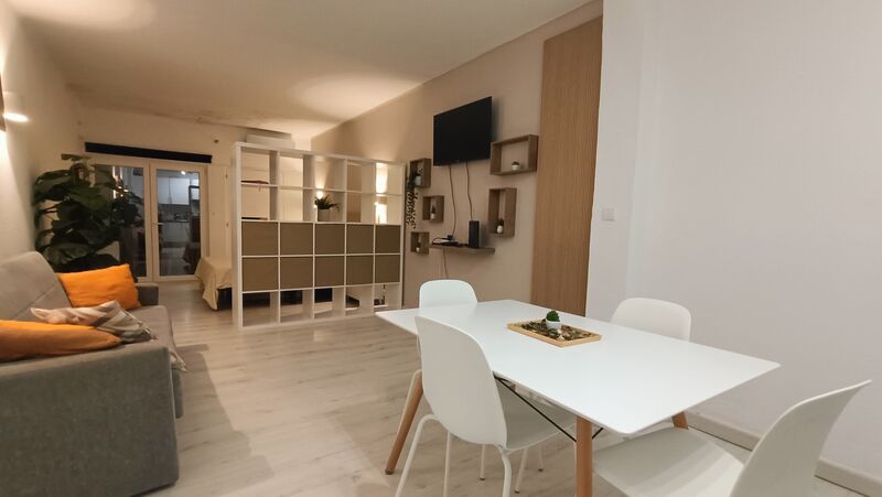 Apartment T0 Montechoro Albufeira - , ,