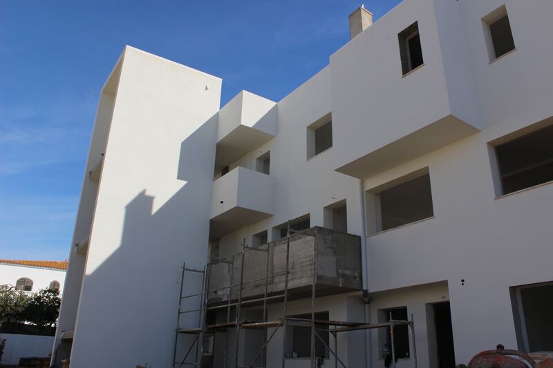 апартаменты новые в центре T2 Fuseta Olhão - солнечные панели, экипированная кухня, двойные стекла