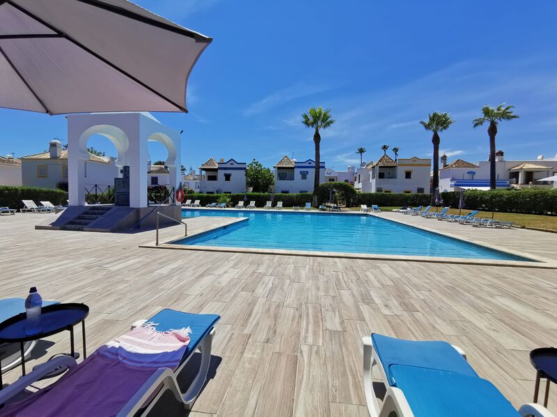 Apartment T0 Cabanas Tavira - swimming pool, gardens, balcony, air conditioning