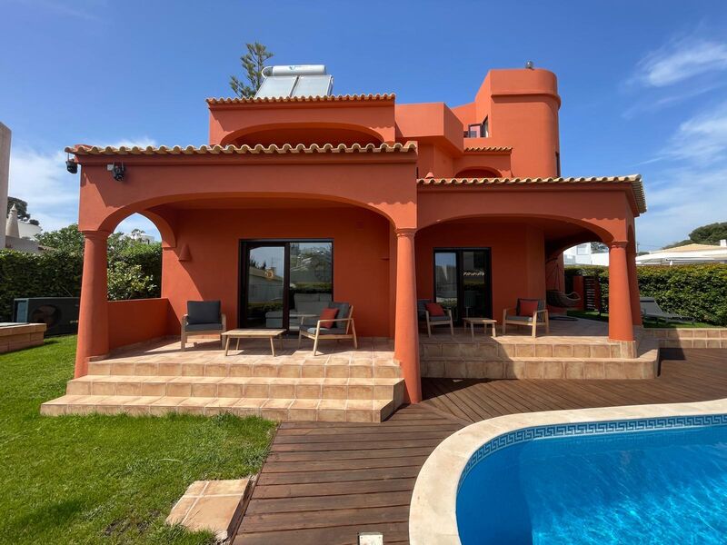 House 4 bedrooms Luxury Vilamoura Quarteira Loulé - alarm, terrace, tennis court, solar panels, equipped, swimming pool