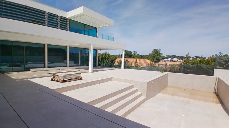 Viva o Algarve com Estilo - Moradia de Luxo com Vista Lago & Ria