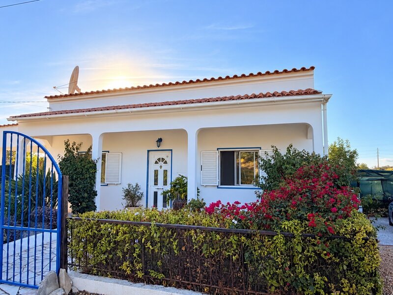 Moradia T2+1 com jardim em São Brás de Alportel, Algarve