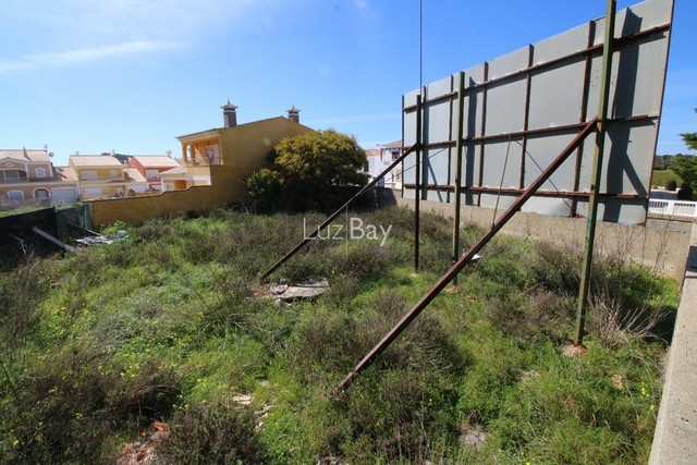 Lote de terreno com 217m2 T2 Burgau Luz Lagos - boa localização