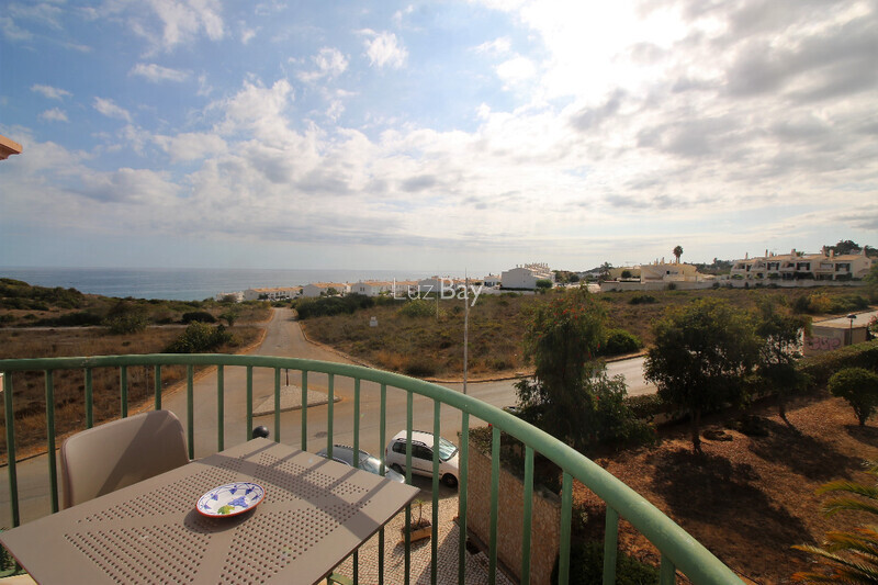 Apartamento T2 com vista mar Praia da Luz Lagos - piscina, vista mar, parque infantil, varandas, equipado, mobilado, cozinha equipada, jardins