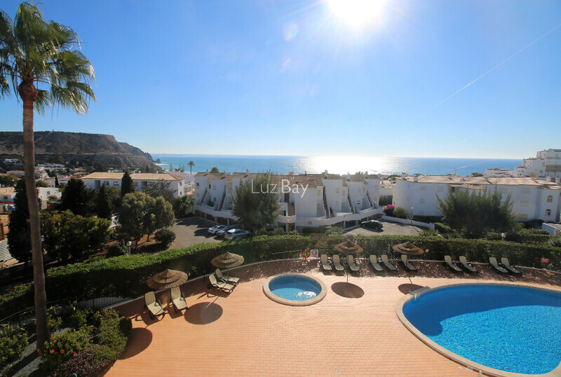 Apartment T2 Praia da Luz Lagos - furnished, swimming pool, kitchen, equipped, balcony, terrace