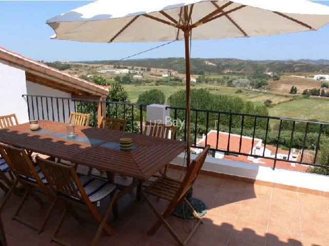 Villa V4 Old Aljezur - central heating, double glazing, swimming pool, tiled stove, terrace