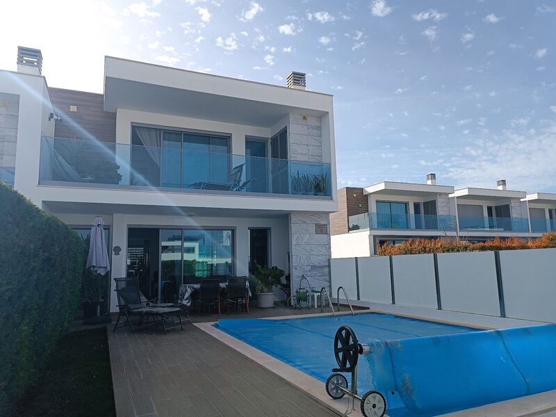 House Modern V3 Correeira Albufeira - swimming pool, fireplace, barbecue, sea view, heat insulation, equipped kitchen, balconies, air conditioning, solar panels, balcony, underfloor heating