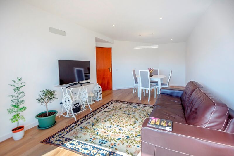 Apartment 3 bedrooms Refurbished spacious Ferreiras Albufeira - great location, kitchen