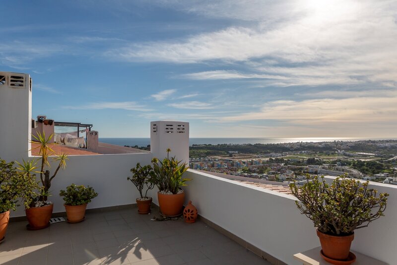 Apartment 3 bedrooms Duplex Albufeira - swimming pool, terrace, quiet area, fireplace, great view