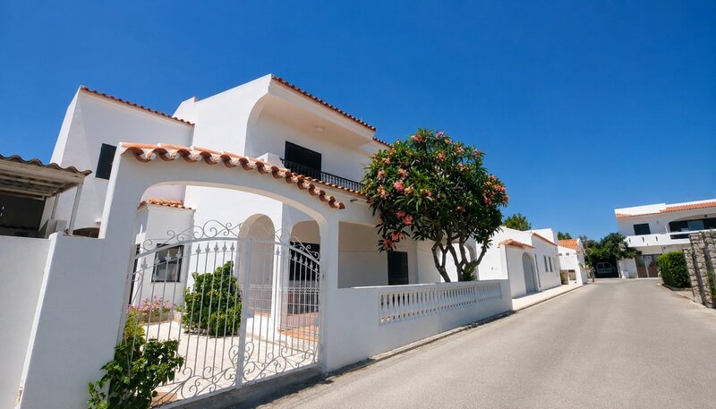 Maison V5 Ferreiras Albufeira - piscine, barbecue, jardin, balcons