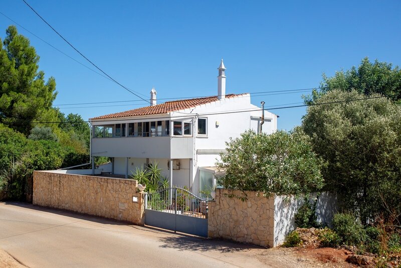 House Modern 4 bedrooms Paderne Albufeira - underfloor heating, air conditioning, terrace, balcony, swimming pool