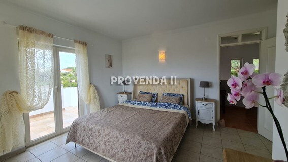 1000019877_bedroom_de_cima.jpg