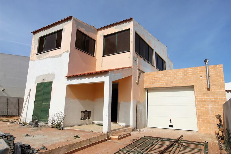 House Refurbished V4 Quelfes Olhão - quiet area, garage, swimming pool, marquee