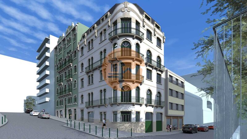 апартаменты с ремонтом Avenidas Novas Lisboa - система кондиционирования, чердак, веранда