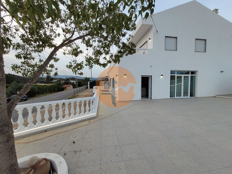 House 5 bedrooms Refurbished Rasmalho Portimão - fireplace, garden, barbecue, garage, swimming pool