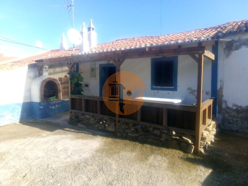 Moradia V2 Giões Alcoutim para comprar - lareira, bbq