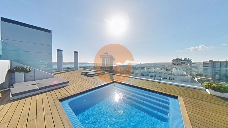 Apartamento T4 Restelo São Francisco Xavier Lisboa - zonas verdes, piscina, terraço, sauna, equipado
