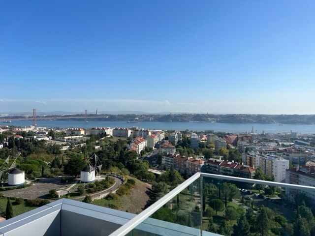 Apartamento T4 Restelo São Francisco Xavier Lisboa - terraço, zonas verdes, piscina, equipado, sauna