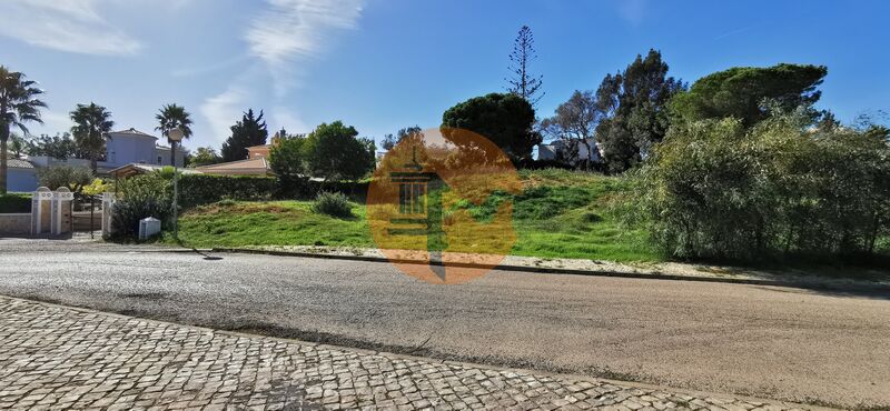 земля городской c 1008m2 Carvoeiro Lagoa (Algarve)