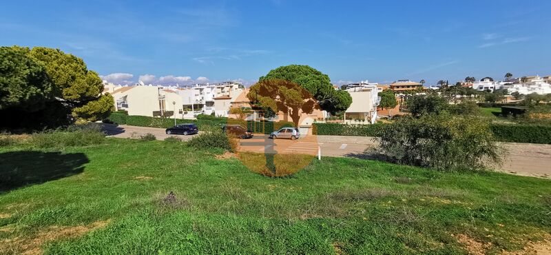 Land Urban with 1043sqm Carvoeiro Lagoa (Algarve)