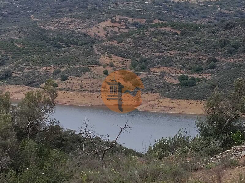 Terreno novo com 2480m2 Choça Queimada Odeleite Castro Marim - electricidade, água, bons acessos