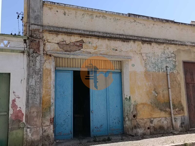 Warehouse in the center Vila Real de Santo António