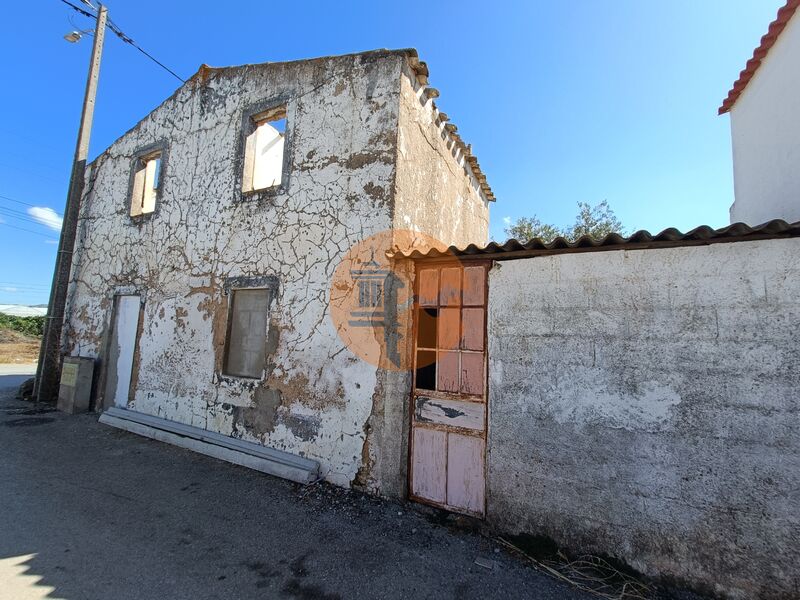 Casa Antiga para recuperar V2 à venda Faro - zona calma