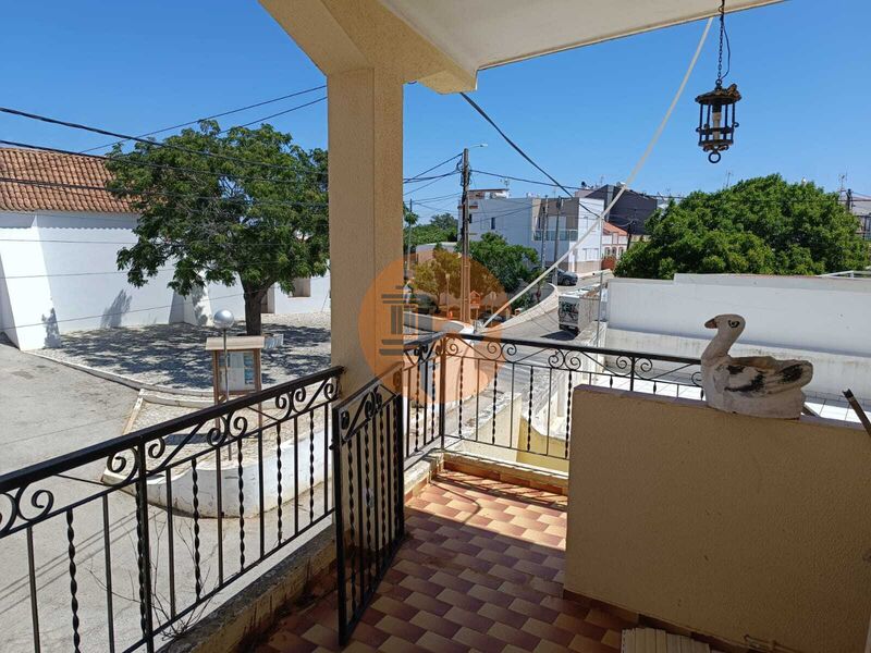 House 5 bedrooms in the center São Bartolomeu Castro Marim - excellent location, terrace