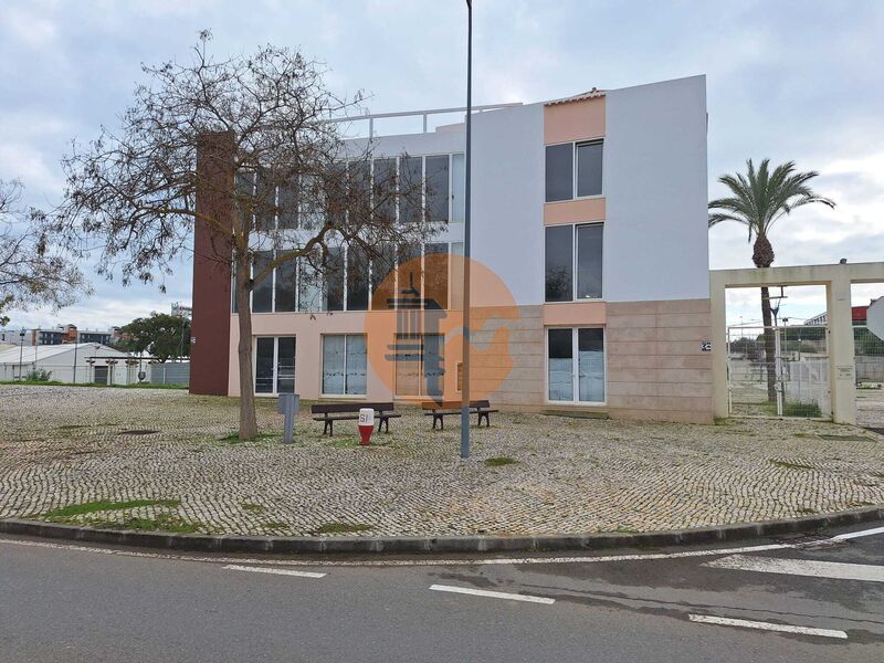 Prédio Comercial Tavira