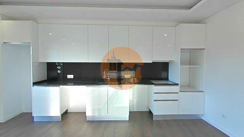 Apartment Modern T1 Quelfes Olhão - garage, balcony, solar panels, terrace, kitchen, swimming pool, floating floor