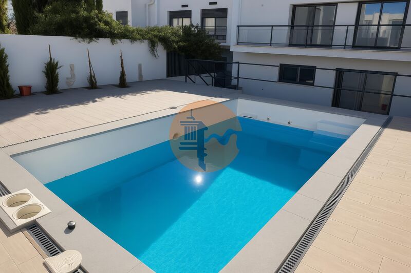 Moradia V3 junto ao centro Olhão - piscina, vista mar, quintal, varanda, garagem