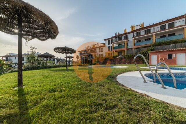 апартаменты T2 Residencial Las Encinas Costa Esuri Ayamonte - бассейн, сады, мебелирован, веранда, парковка, система кондиционирования