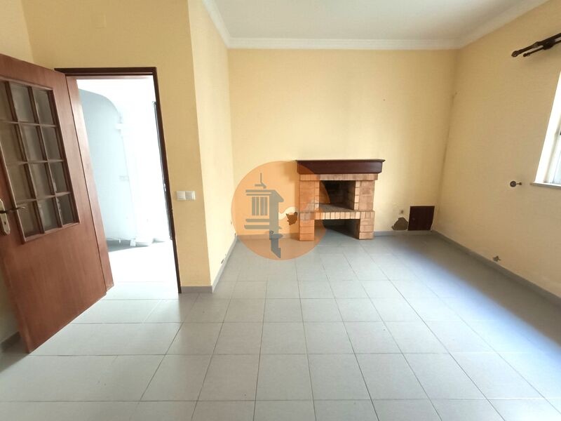 Apartment 1 bedrooms well located Olhão - fireplace